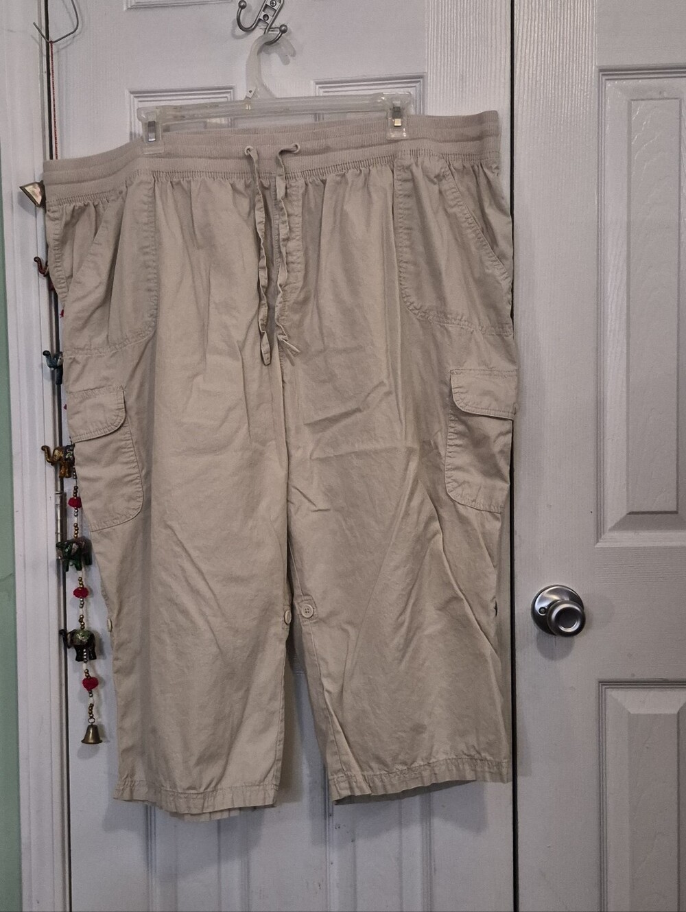 Women's Casual Cargo Capris - Beige